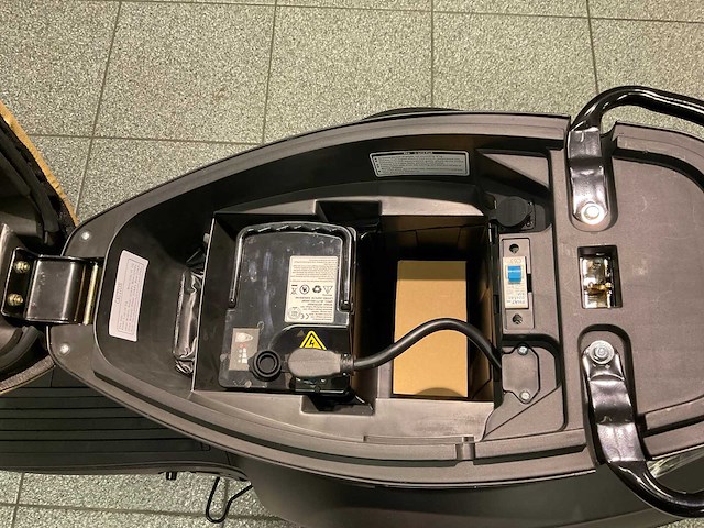 2022 escoo bayesa e-scooter - afbeelding 1 van  12