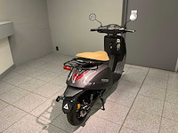 2022 escoo bayesa e-scooter - afbeelding 1 van  1