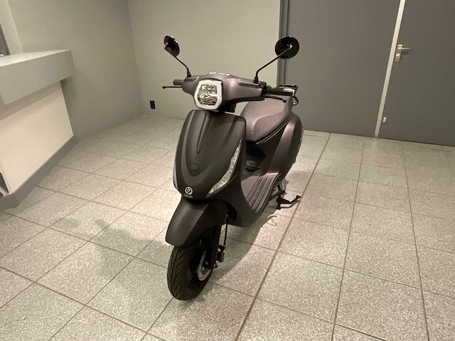 2022 escoo bayesa e-scooter - afbeelding 1 van  5