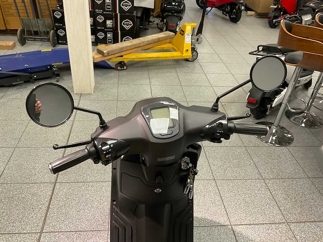 2022 escoo bayesa e-scooter - afbeelding 7 van  12