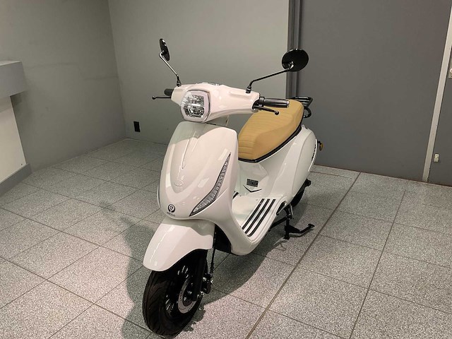 2022 escoo bayesa e-scooter - afbeelding 1 van  6