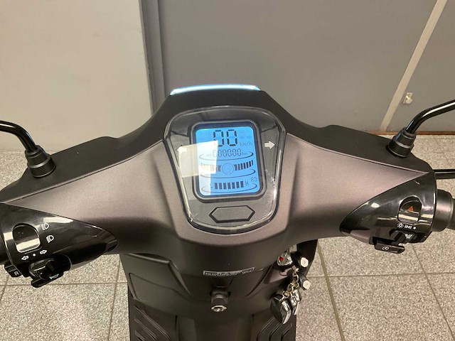 2022 escoo bayesa e-scooter - afbeelding 11 van  11
