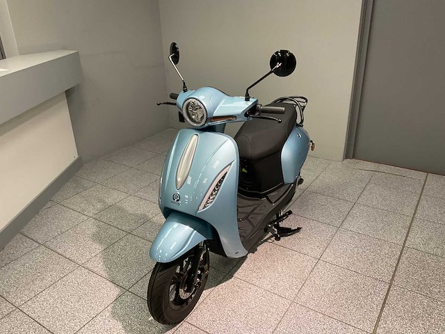 2022 escoo biënto e-scooter - afbeelding 1 van  13