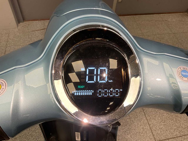 2022 escoo biënto e-scooter - afbeelding 8 van  10