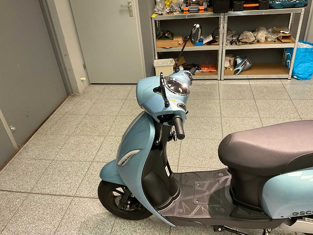 2022 escoo biënto e-scooter - afbeelding 2 van  2