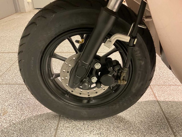 2022 escoo biënto e-scooter - afbeelding 7 van  11
