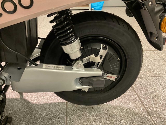 2022 escoo biënto e-scooter - afbeelding 8 van  11