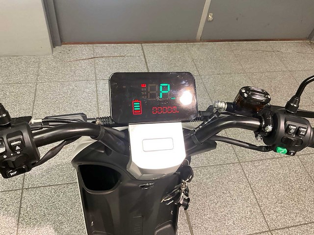 2022 escoo cida e-scooter - afbeelding 1 van  3