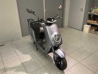 2022 escoo ronda e-scooter