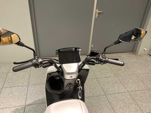 2022 escoo torcido e-scooter - afbeelding 6 van  9
