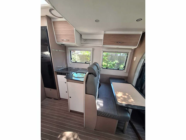 2022 etrusco t 6.9 sf hymer camper - afbeelding 24 van  32