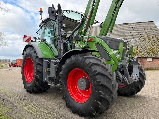 2022 fendt 724 gen 6 vierwielaangedreven landbouwtractor farmpro - afbeelding 7 van  12