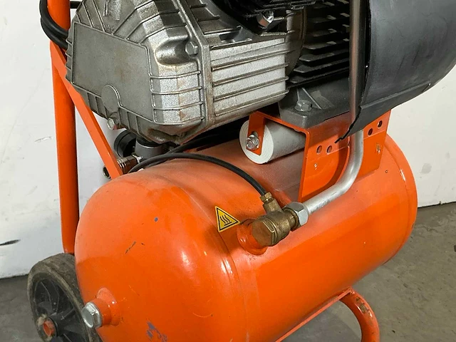 2022 fiac fv 304-20 compressor 400/20l - afbeelding 4 van  7