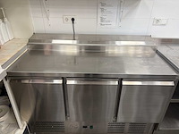 2022 gastro inox - 1000100026282 - rvs koelwerkbank met saladiere - afbeelding 3 van  6
