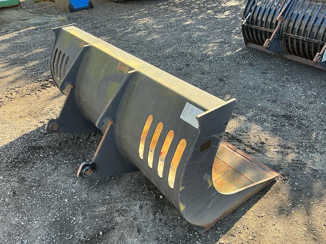 2022 giant eglsb-1750 egalisatie shovel bak - afbeelding 3 van  4