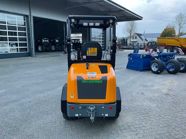 2022 giant g2200e x-tra minishovel - afbeelding 11 van  13