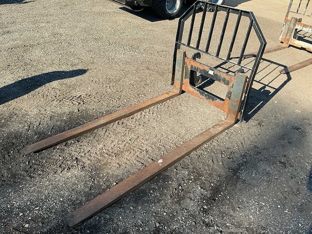 2022 giant pv-2a-1200 vorkenbord met lange lepels - afbeelding 1 van  8