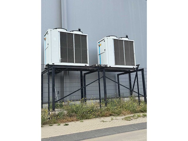 2022 hitema chiller (2x) - afbeelding 1 van  21