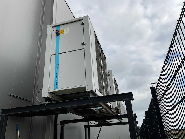 2022 hitema chiller (2x) - afbeelding 21 van  21