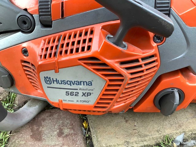2022 husqvarna 562xp kettingzaag - afbeelding 5 van  6