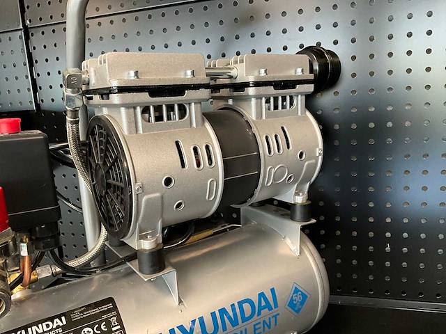 2022 hyundai 55758 compressor - afbeelding 2 van  5