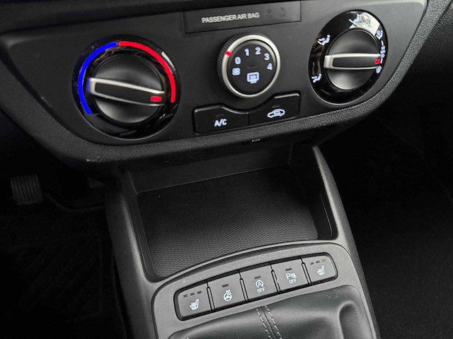 2022 hyundai i10 1.0 comfort 5-zits personenauto - afbeelding 1 van  16