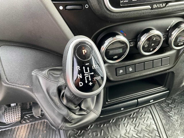 2022 iveco daily 35s18 3.0 bedrijfswagen v-95-lfr - afbeelding 12 van  24