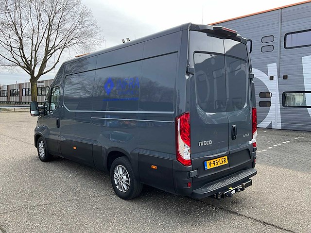 2022 iveco daily 35s18 3.0 bedrijfswagen v-95-lfr - afbeelding 13 van  24