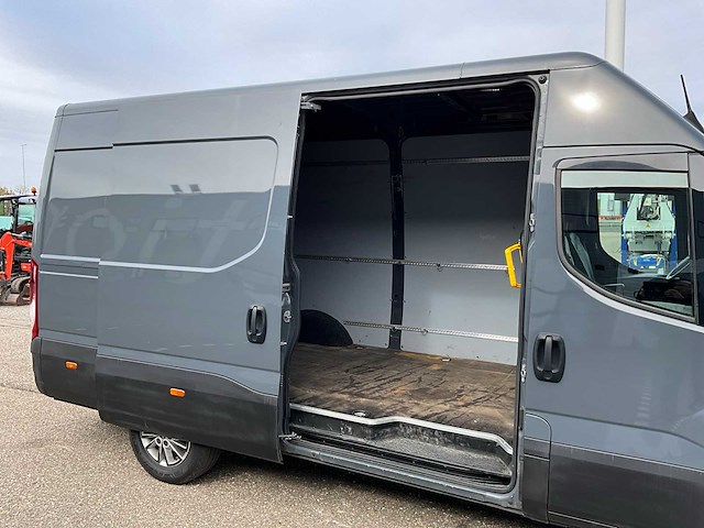 2022 iveco daily 35s18 3.0 luchtvering / automaat bedrijfswagen v-95-lfr - afbeelding 26 van  42