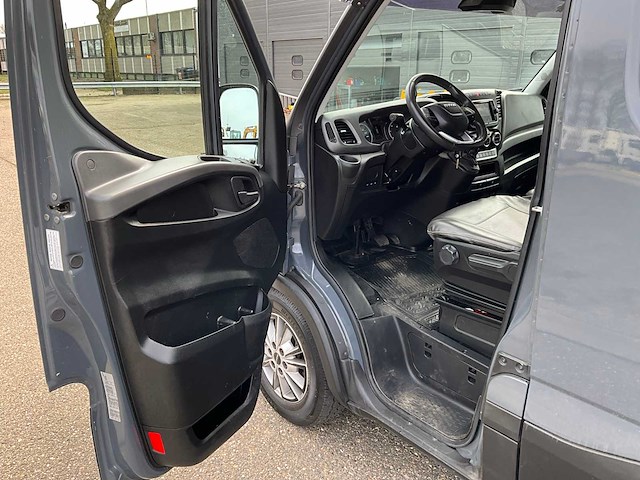 2022 iveco daily 35s18 3.0 luchtvering / automaat bedrijfswagen v-95-lfr - afbeelding 6 van  18
