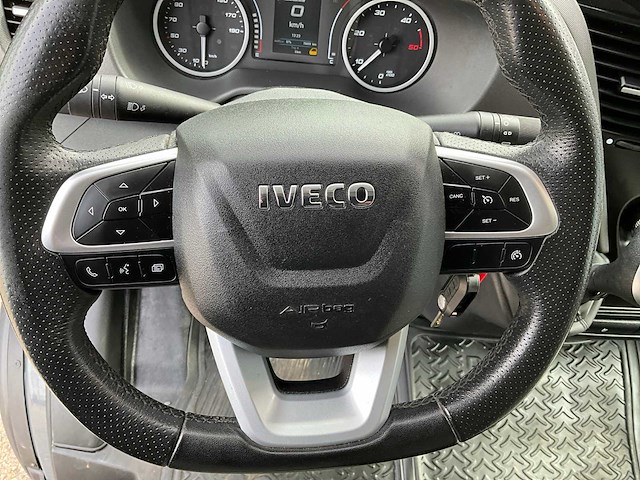2022 iveco daily 35s18 3.0 luchtvering / automaat bedrijfswagen v-95-lfr - afbeelding 11 van  18