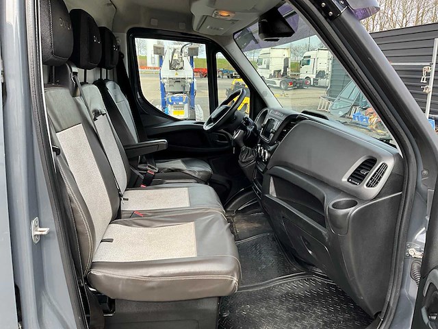 2022 iveco daily 35s18 3.0 luchtvering / automaat bedrijfswagen v-95-lfr - afbeelding 14 van  18