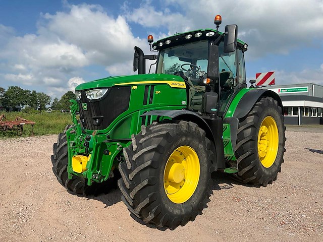 2022 john deere 6r 250 vierwielaangedreven landbouwtractor - afbeelding 1 van  56