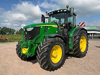 2022 john deere 6r 250 vierwielaangedreven landbouwtractor - afbeelding 1 van  56