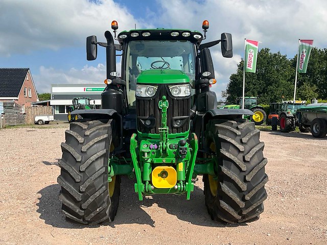 2022 john deere 6r 250 vierwielaangedreven landbouwtractor - afbeelding 2 van  56