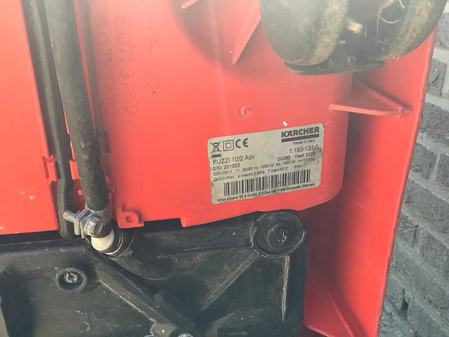 2022 karcher puzzi 10/2 reinigingsmachine - afbeelding 2 van  2