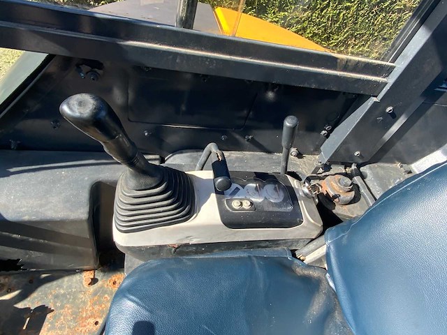 2022 komatsu pc40mr-3 rupsgraafmachine - afbeelding 23 van  32