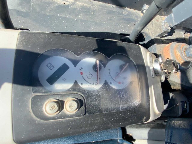 2022 komatsu pc40mr-3 rupsgraafmachine - afbeelding 24 van  32