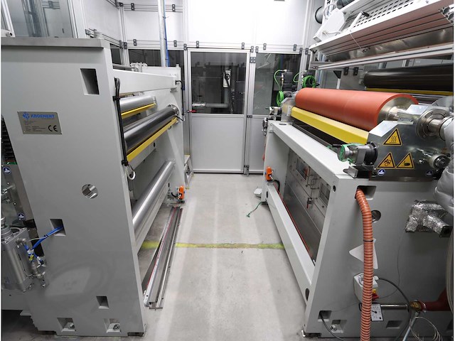 2022 kroenert rol-naar-rol lamineerlijn - afbeelding 4 van  33