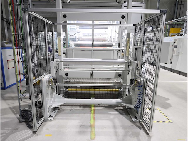 2022 kroenert rol-naar-rol lamineerlijn - afbeelding 6 van  33