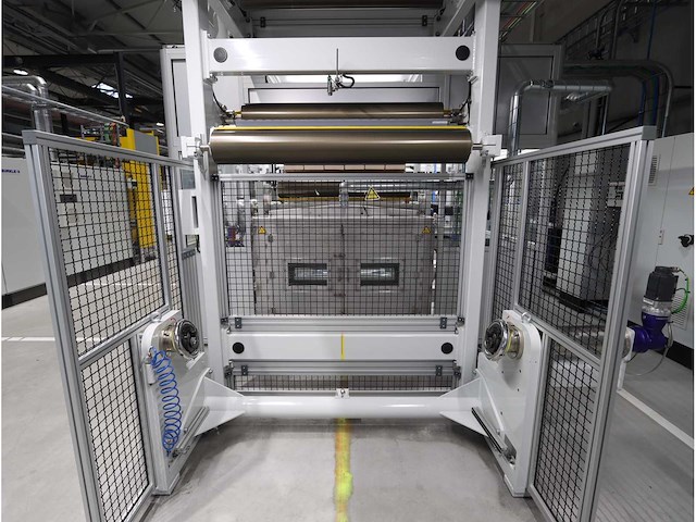 2022 kroenert rol-naar-rol lamineerlijn - afbeelding 32 van  33