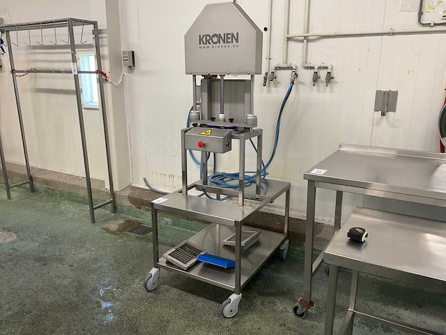 2022 kronen 191-1002- voedselverwerkingsmachine - afbeelding 1 van  4