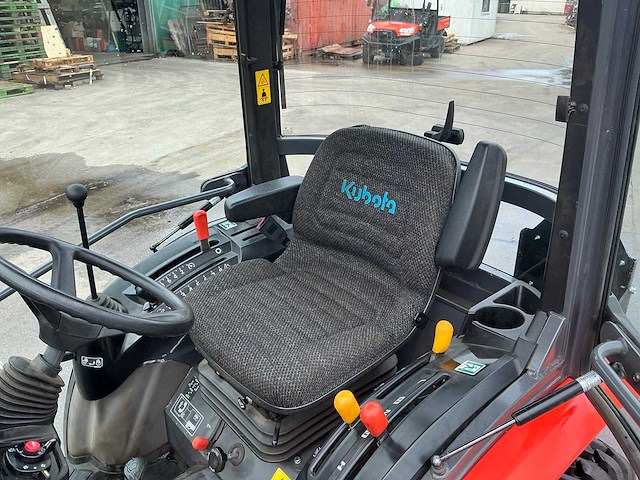 2022 kubota b2261 vierwielaangedreven landbouwtractor - afbeelding 19 van  48
