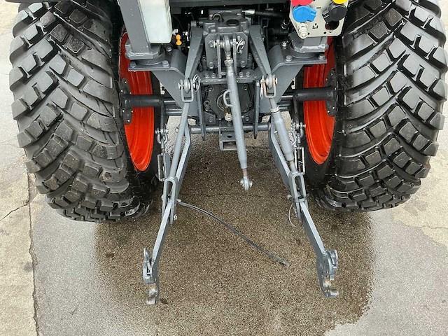 2022 kubota b2261 vierwielaangedreven landbouwtractor - afbeelding 41 van  48