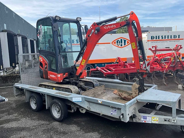 2022 kubota kx019 minigraafmachine met machinetransporter - afbeelding 13 van  19