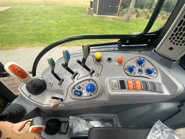2022 landini 5-100 vierwielaangedreven landbouwtractor “ongebruikt 2 uur” demo model - afbeelding 25 van  41