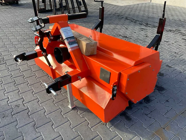 2022 lefa sp-150 straatveegmachine - afbeelding 3 van  7