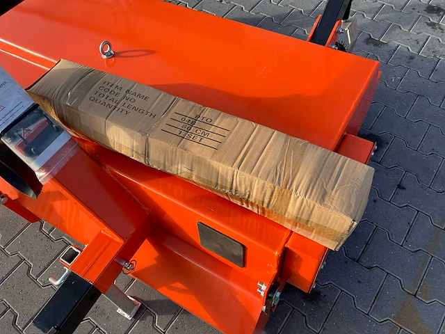 2022 lefa sp-150 straatveegmachine - afbeelding 7 van  7