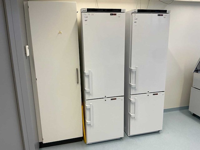 2022 liebherr lcv 4010 mediline laboratorium koelkast/vriezer combinatie - afbeelding 1 van  12