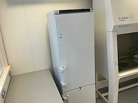 2022 liebherr lcv 4010 mediline laboratorium koelkast/vriezer combinatie - afbeelding 1 van  11